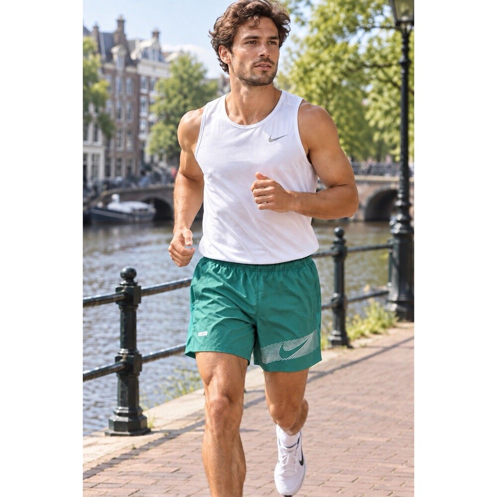 Nike Running Shorts Mens L Green Challenger Flash Dri-FIT 5” Brief FN3048-361